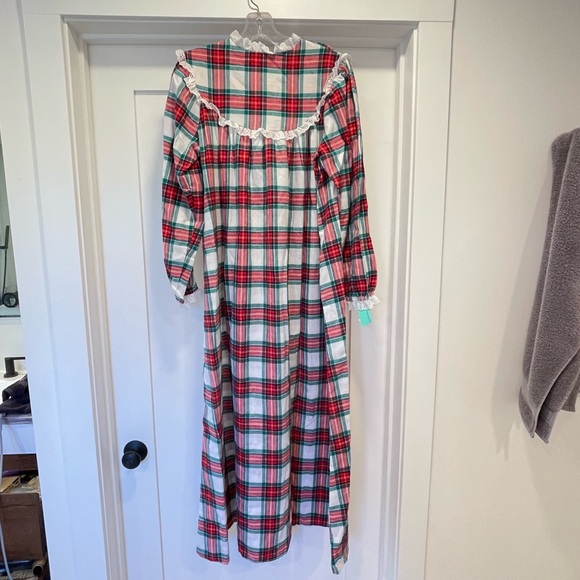 Vintage NWTLanz of Salzburg 100% cotton flannel Xmas nightgown eyelet size SMALL - Picture 5 of 7